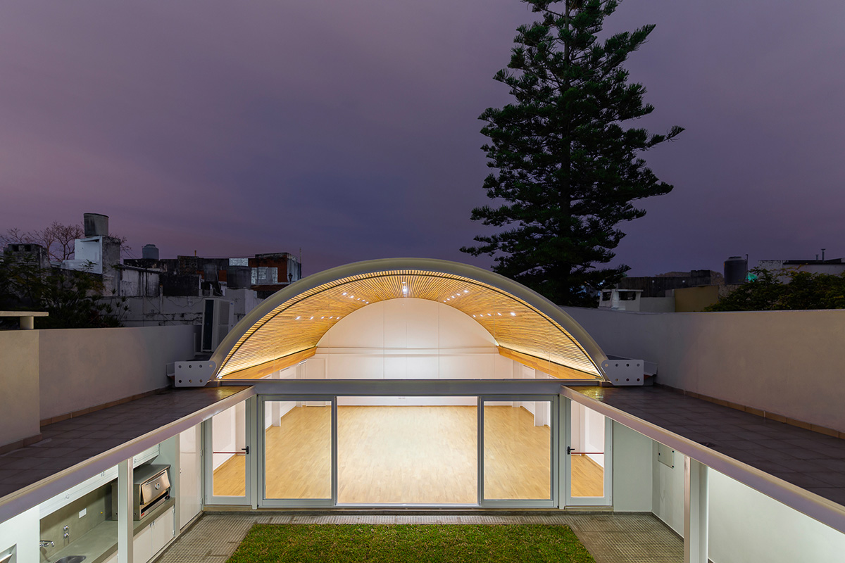 Irigoyen Navarro Arquitectos completes College of Professionals of the Surveyor complex in Santa Fe