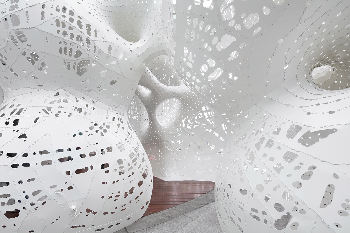THEVERYMANY's giant spheroids land on the plaza of the Suzhou Center in China