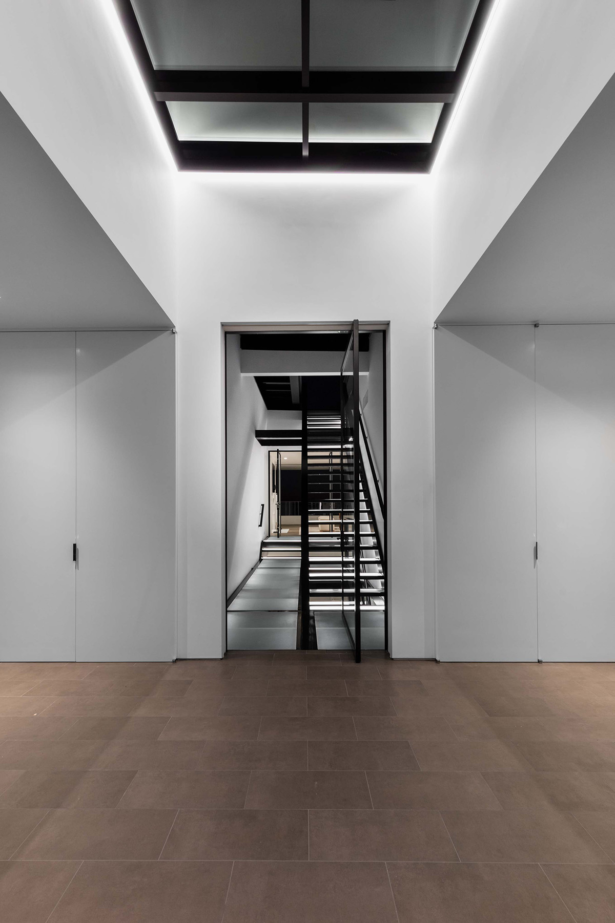 SPF:a renovates 1970s Jerrold Lomax residential design maximizing view towards the ocean in Malibu