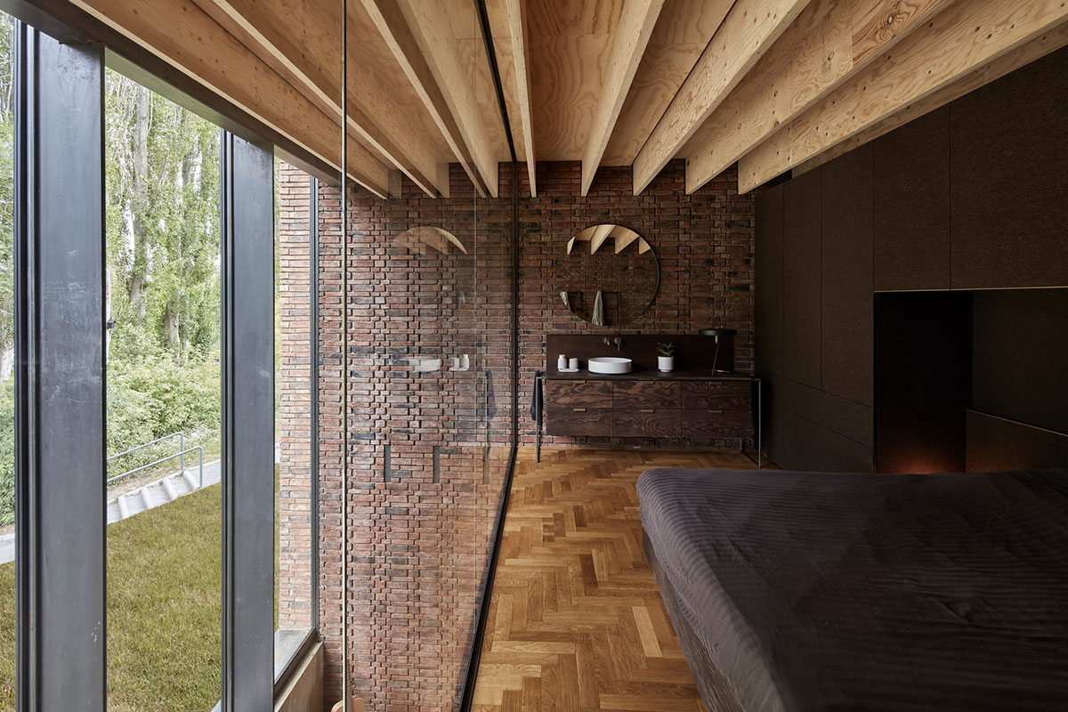 AST 77 Architecten built this private house with 