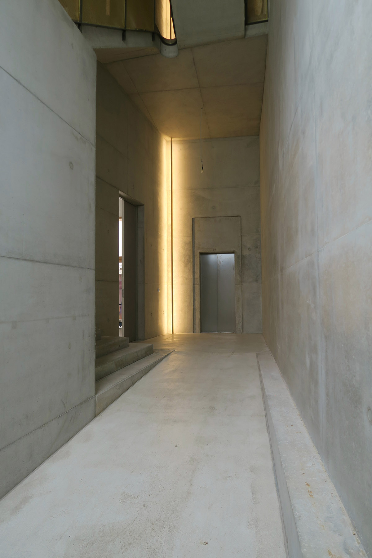 Philipp von Matt Architects combines sculptural home and studio with light-flooded rooms in Berlin