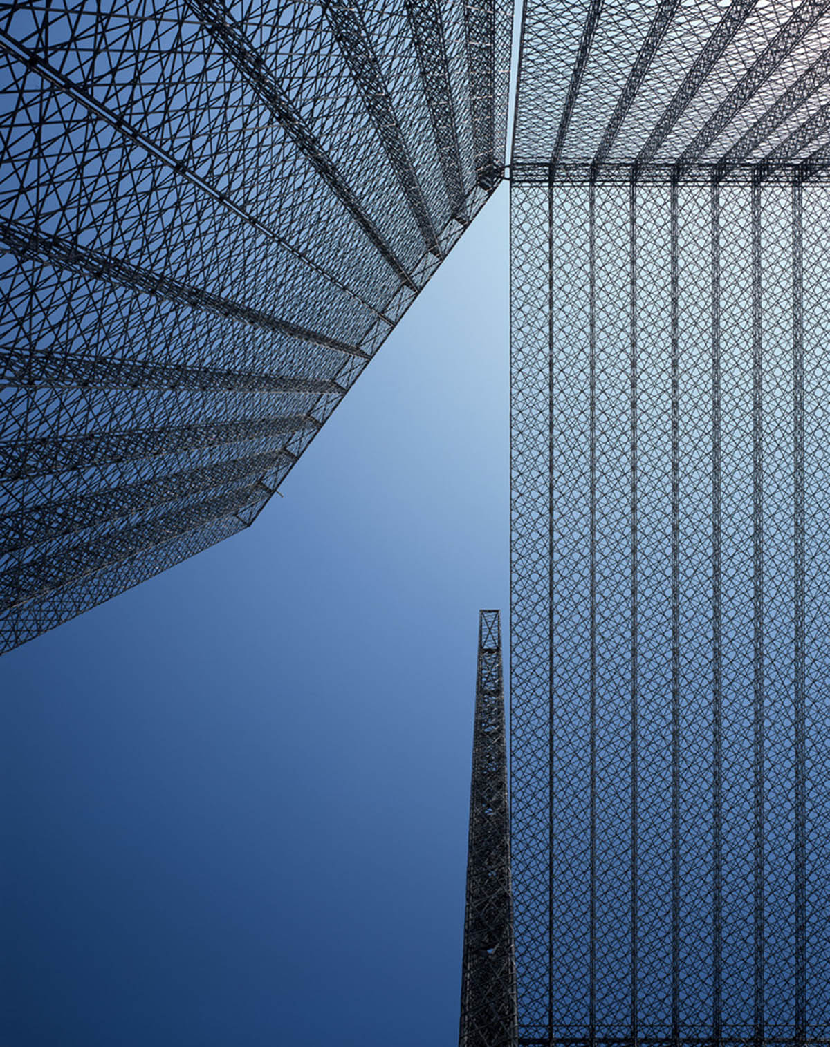 First images revealed for Asif Khan's gigantic entry portals at Expo 2020 Dubai