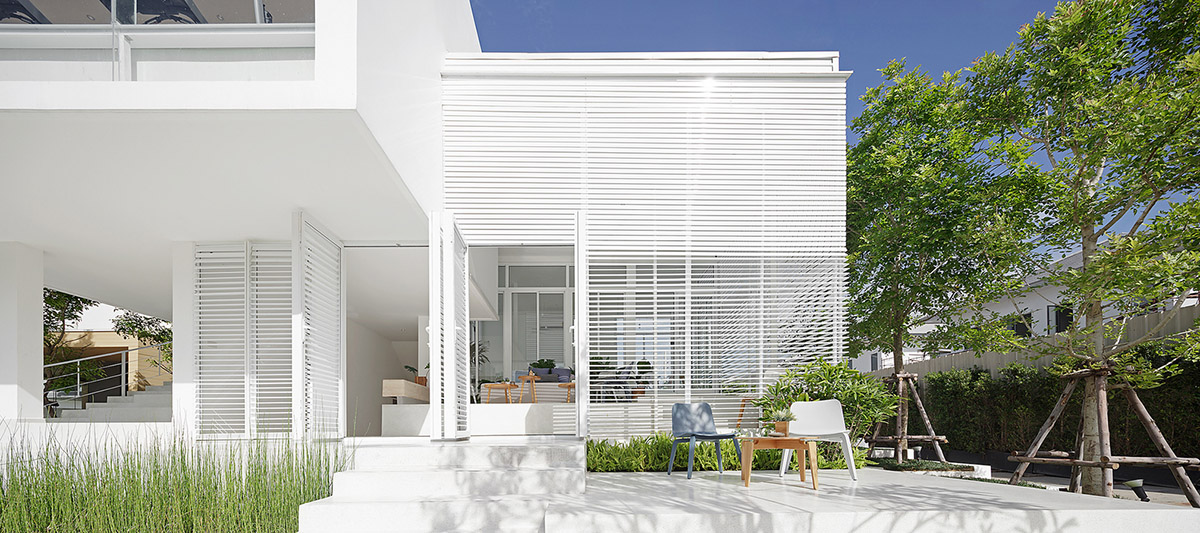 Design in Motion completes Sky Clubhouse with amphitheater-like entrance in Bangkok
