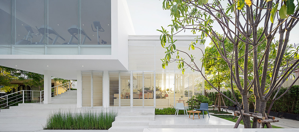 Design in Motion completes Sky Clubhouse with amphitheater-like entrance in Bangkok