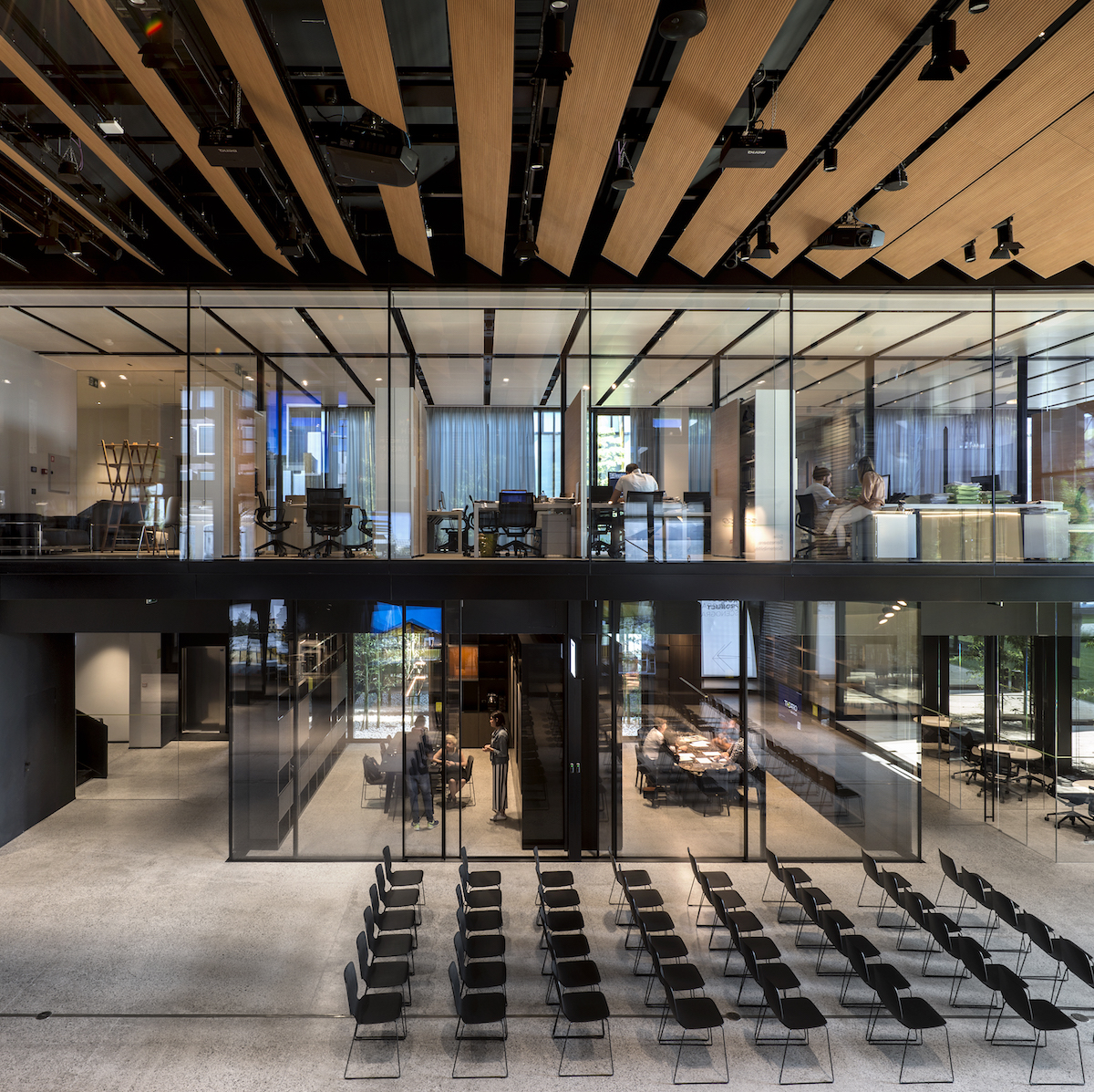 A unconventional theatro that showcases innovative solutions in Italy