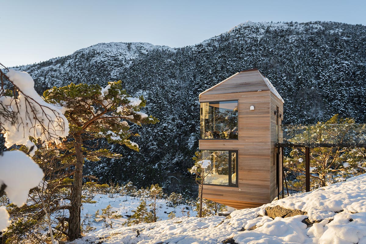Snøhetta and Vipp built nest-like cabins giving 