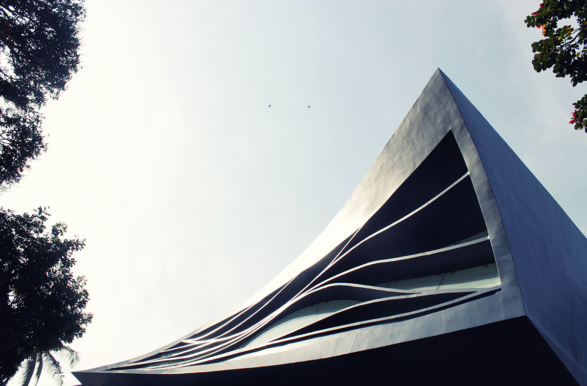 Elastica by Cadence Architects Challenges the Traditional Norms of Residential Planning