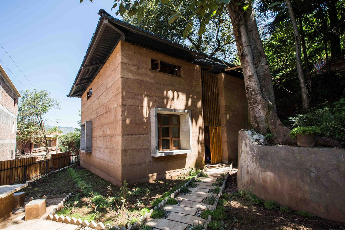 Post-earthquake prototype house in Guangming Village named World Building of The Year 2017