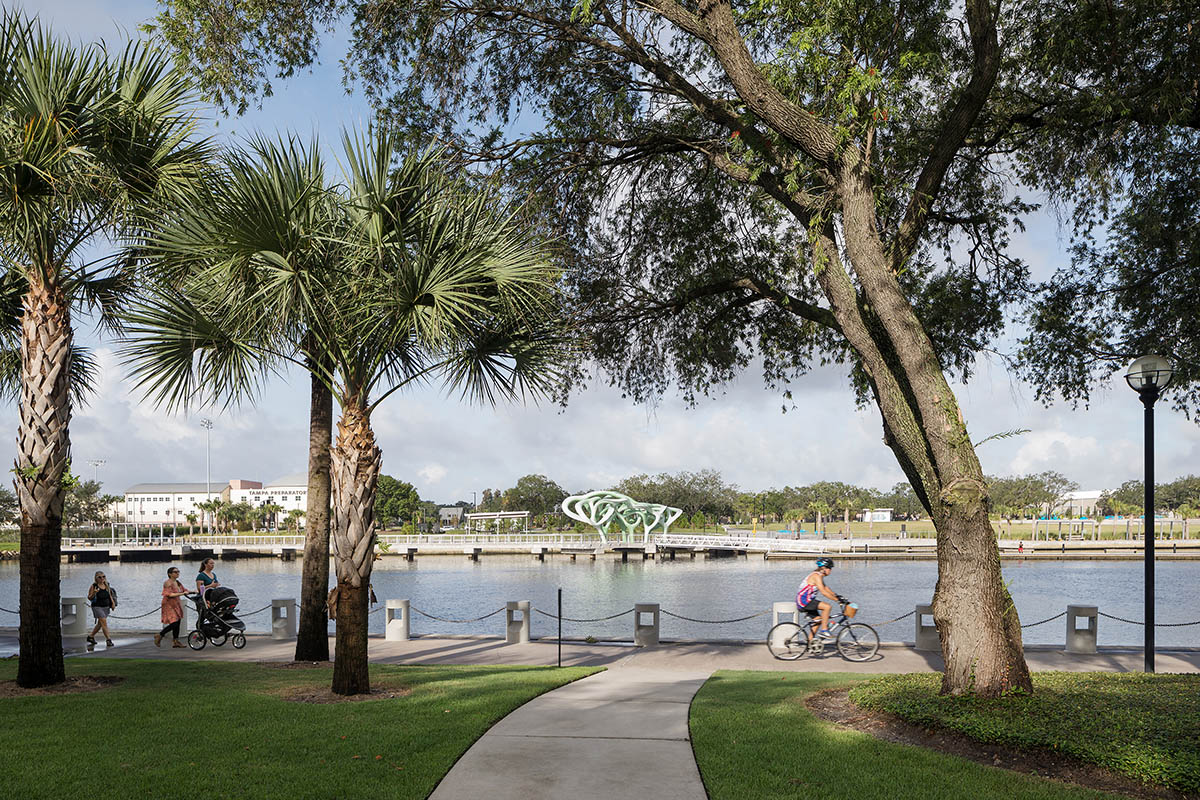 THEVERYMANY creates a tangled installation on a pier of Florida