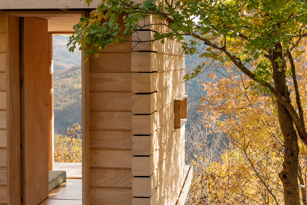 The Hermitage cabin is entirely built from wood as a space for contemplation on Trebbia Valley, Italy