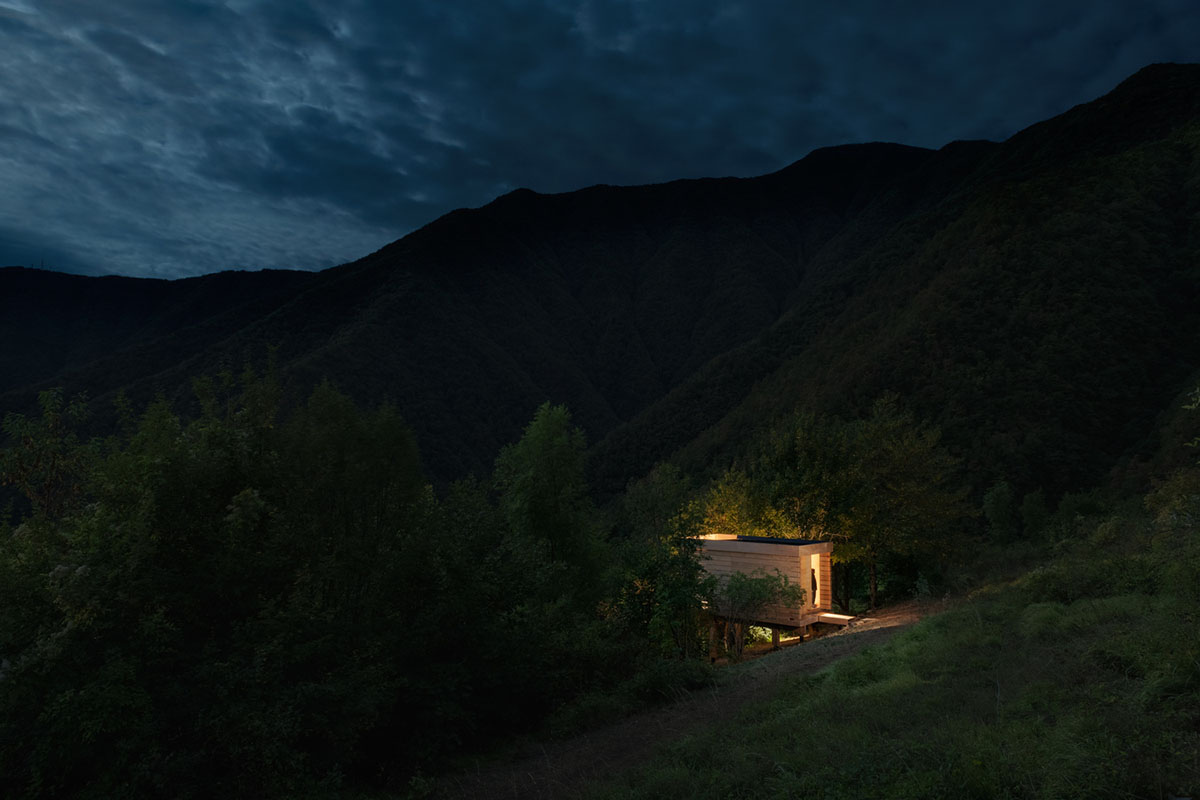 The Hermitage cabin is entirely built from wood as a space for contemplation on Trebbia Valley, Italy
