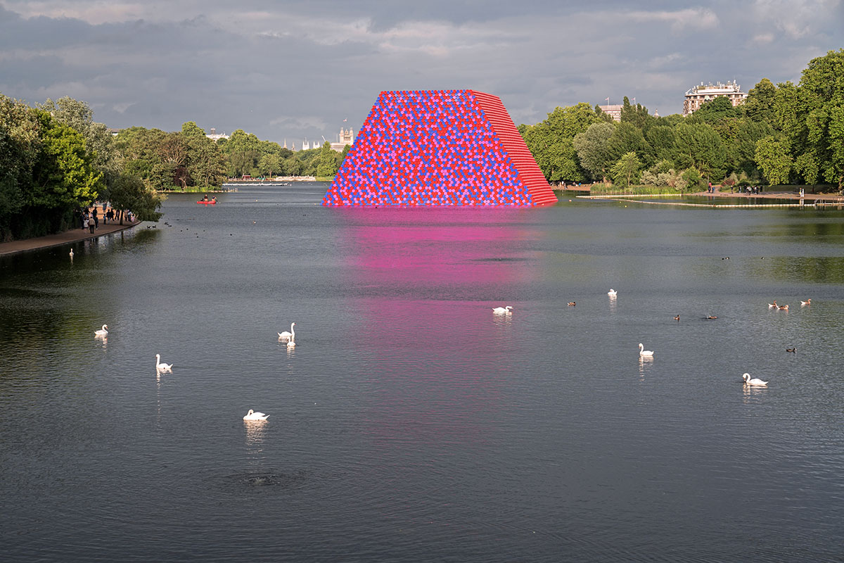 Acclaimed Bulgarian artist and environmental sculptor Christo dies aged 84
