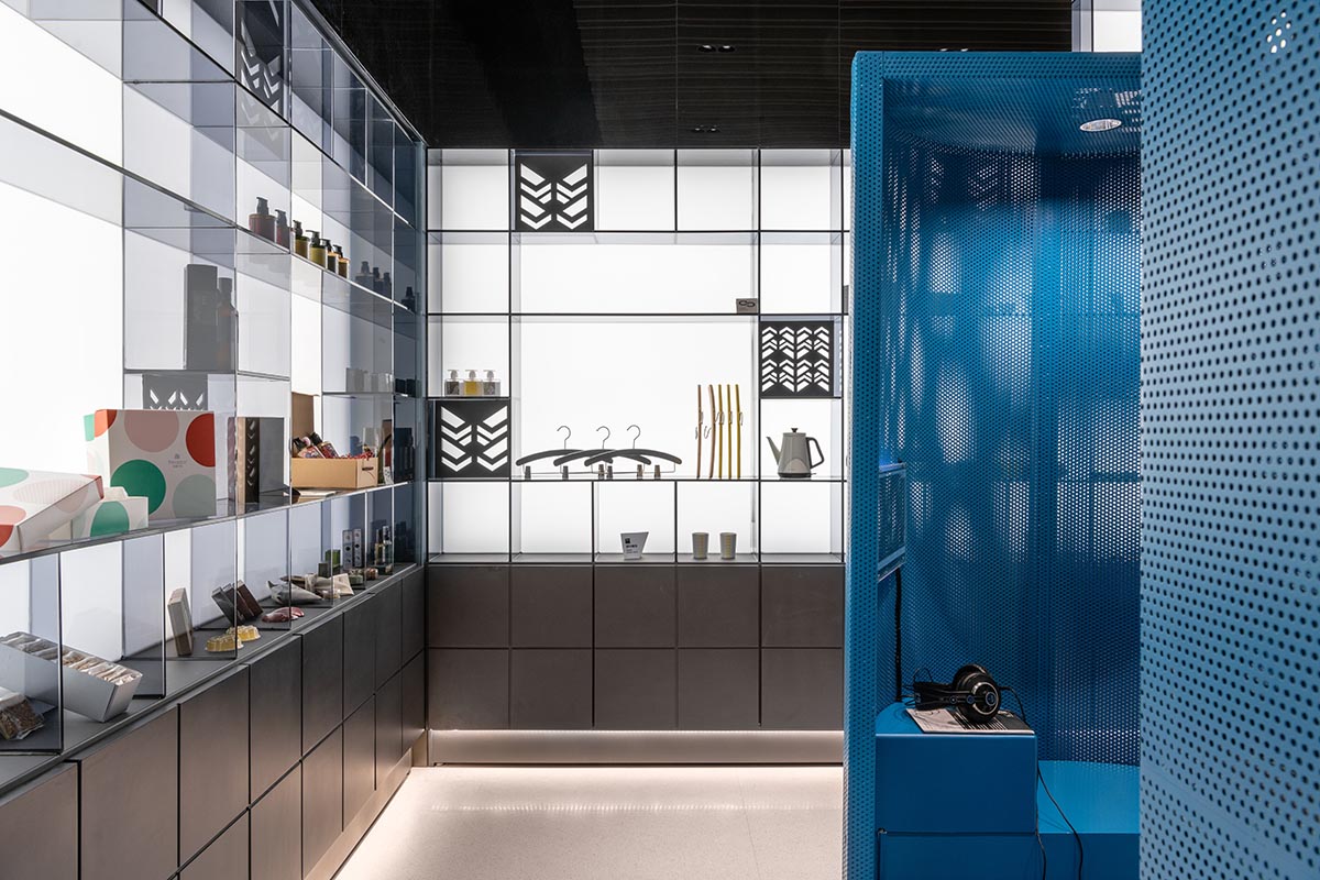 Mecanoo reflects the production of local tea with various social spaces in the interior of The Place