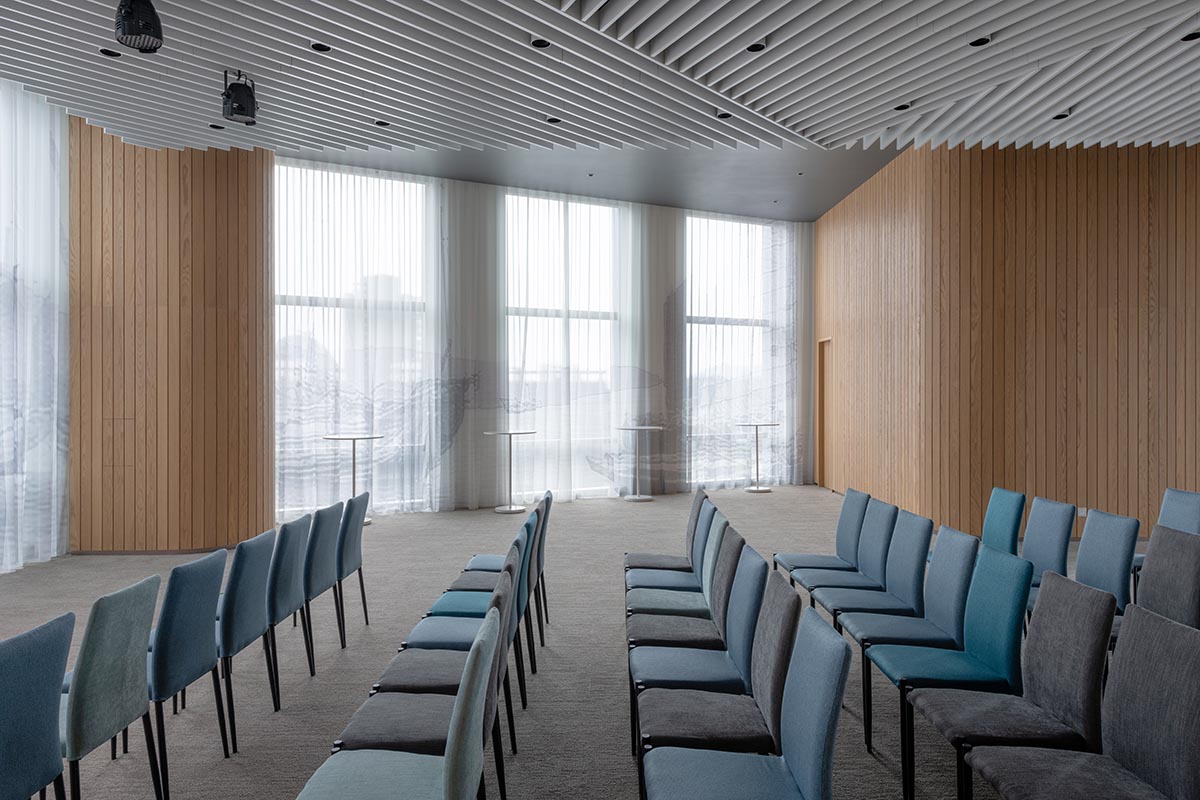 Mecanoo reflects the production of local tea with various social spaces in the interior of The Place