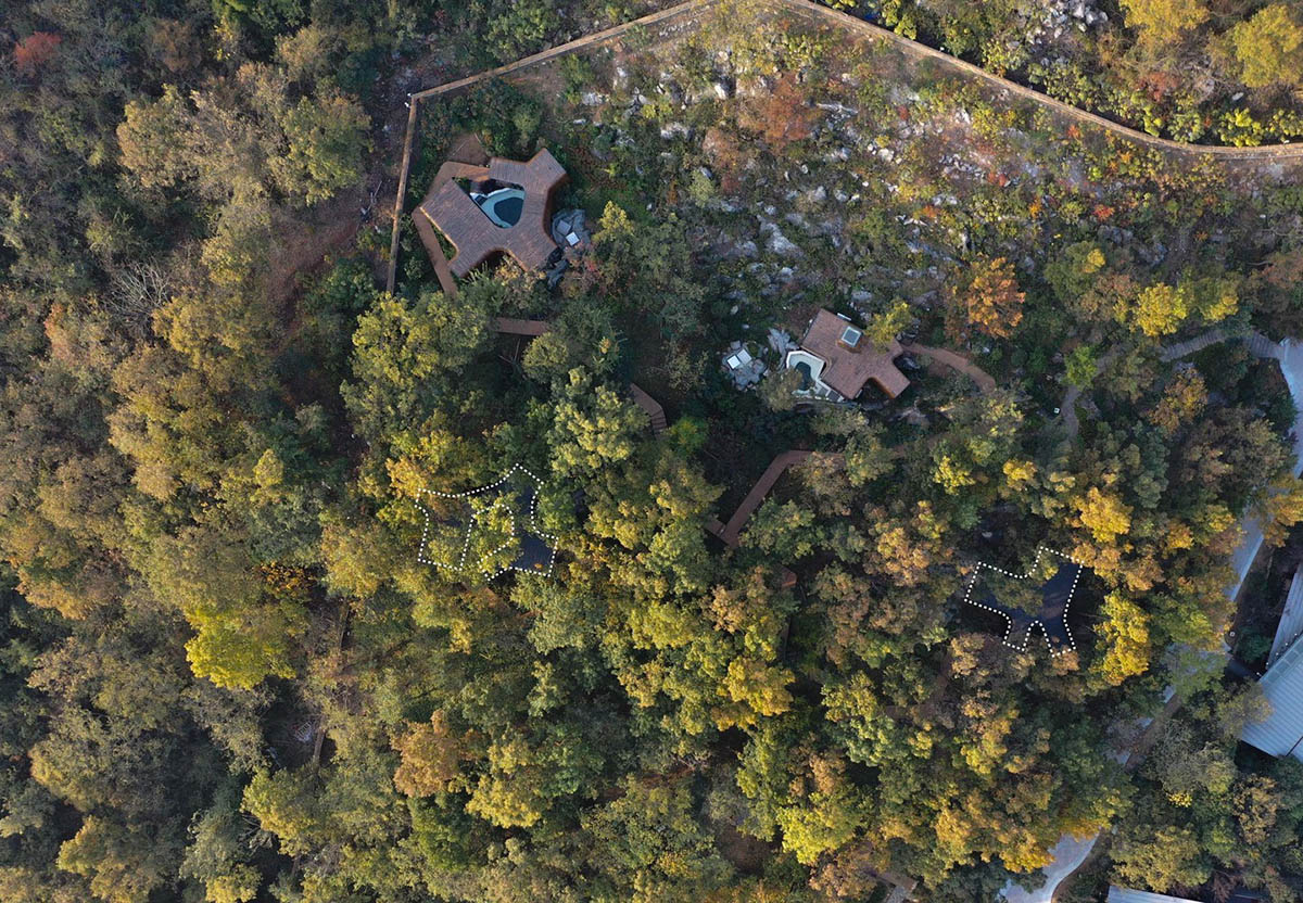 Four rounded spring huts by MONOARCHI disappear in Nanjing's woods 