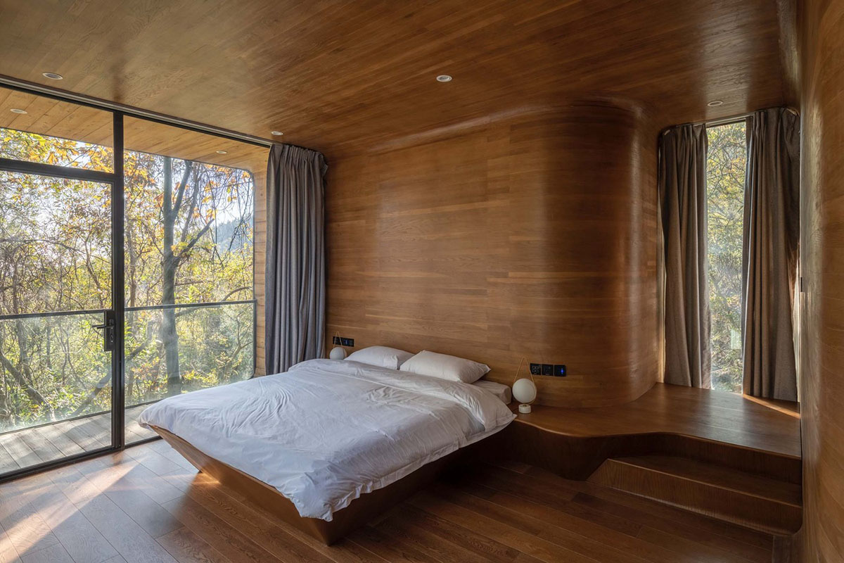 Four rounded spring huts by MONOARCHI disappear in Nanjing's woods 