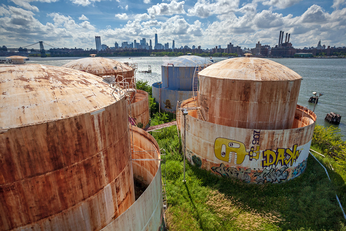 Historic Oil Tanks Face Threat of Demolition on the Williamsburg Waterfront