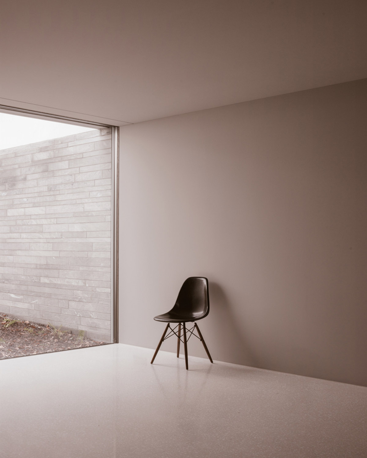 Think Architecture creates seamless transition for houses set in harmony with its natural surrounding