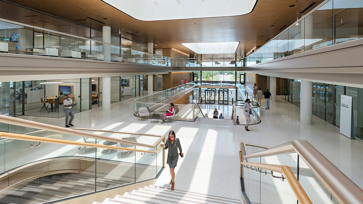 Foster + Partners completes office building for PGA Tour with 