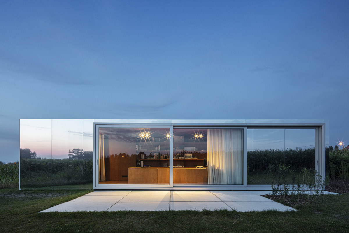 TOOP architectuur uses old shipping containers to convert them into architects' studio in Belgium