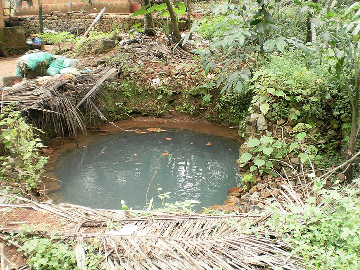 Water find. Groundwater pollution. The well. Groundwater photo.