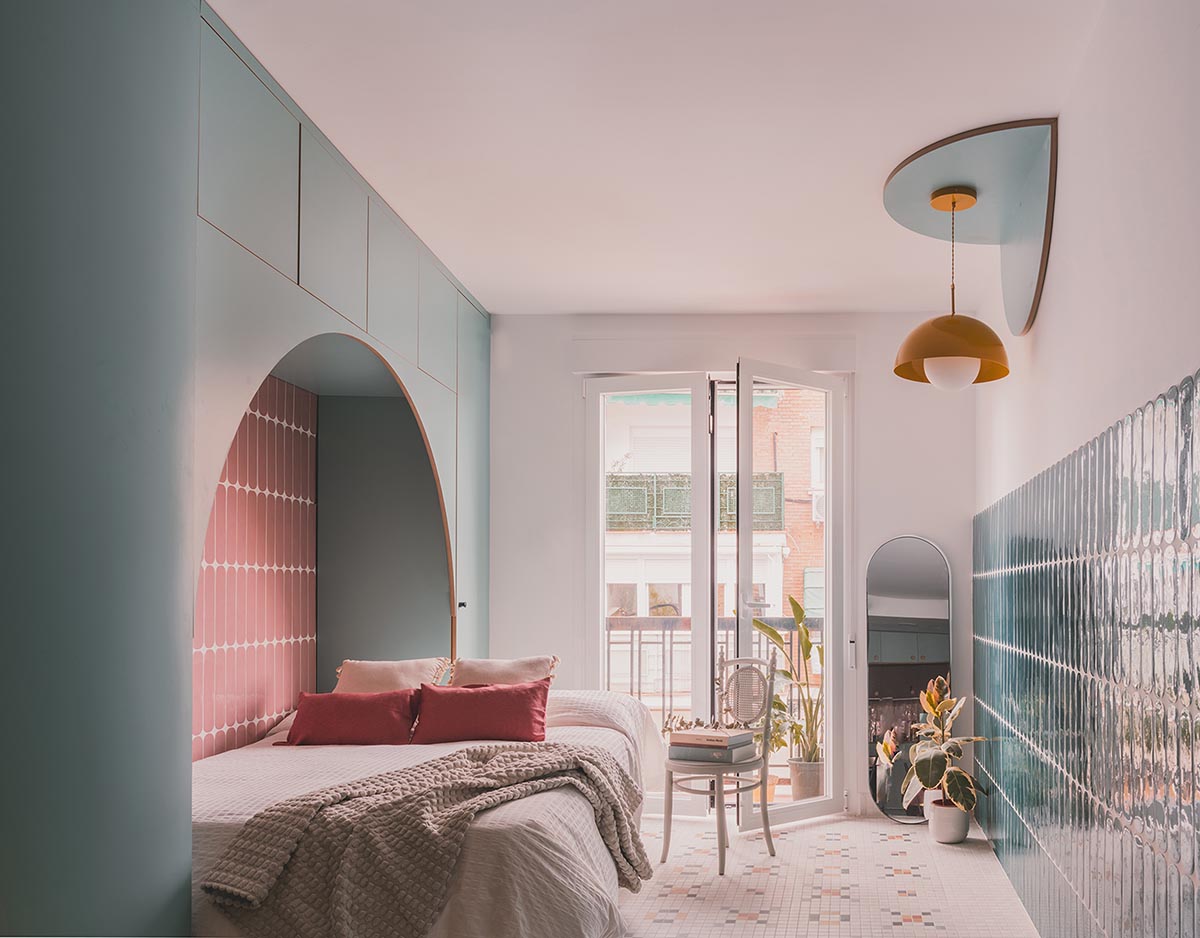 OOIIO transforms an apartment interior into a designer home with flawless ceramic surfaces in Madrid