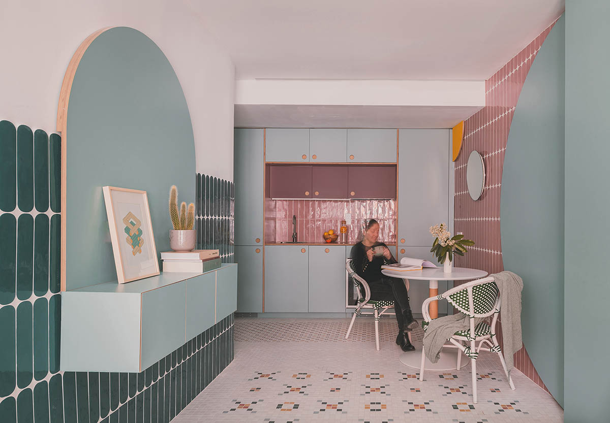 OOIIO transforms an apartment interior into a designer home with flawless ceramic surfaces in Madrid