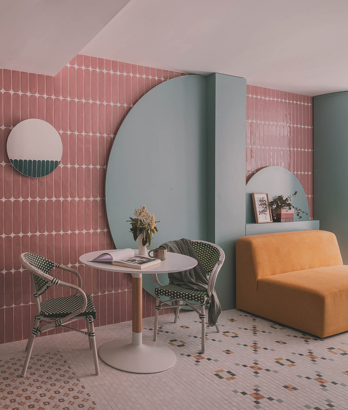 OOIIO transforms an apartment interior into a designer home with flawless ceramic surfaces in Madrid