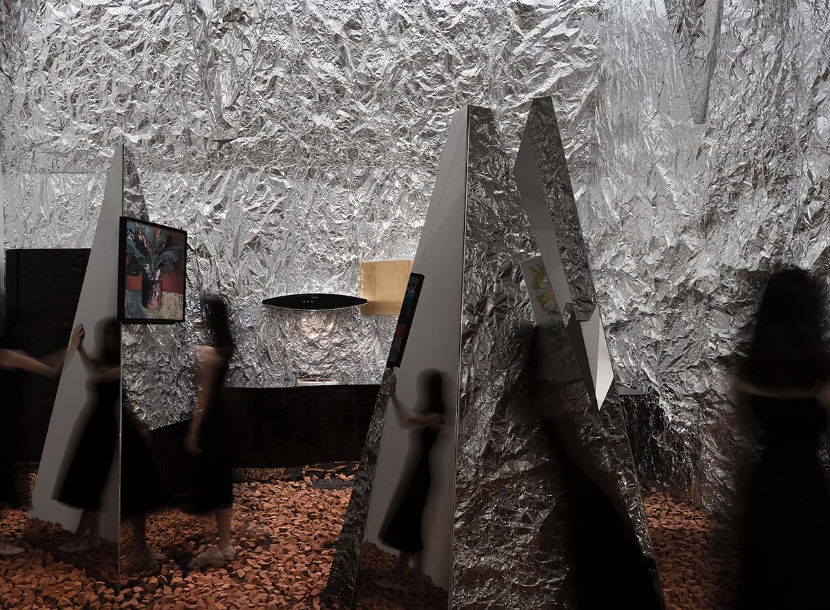 AD ARCHITECTURE creates metallic interiors for Mirror Gallery exhibition space in Shenzhen