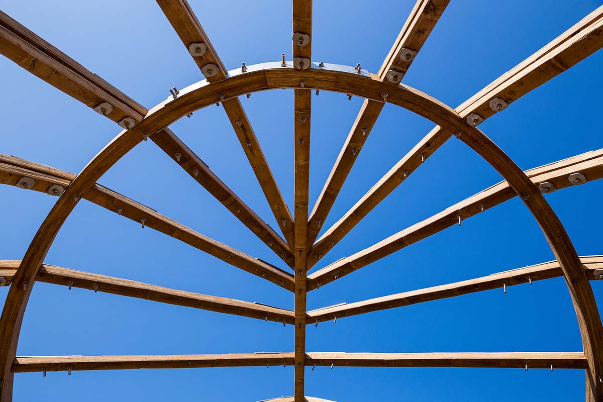 Simón Vélez and Stefana Simic present bamboo Majlis, a meeting place at the 2021 Venice Biennale