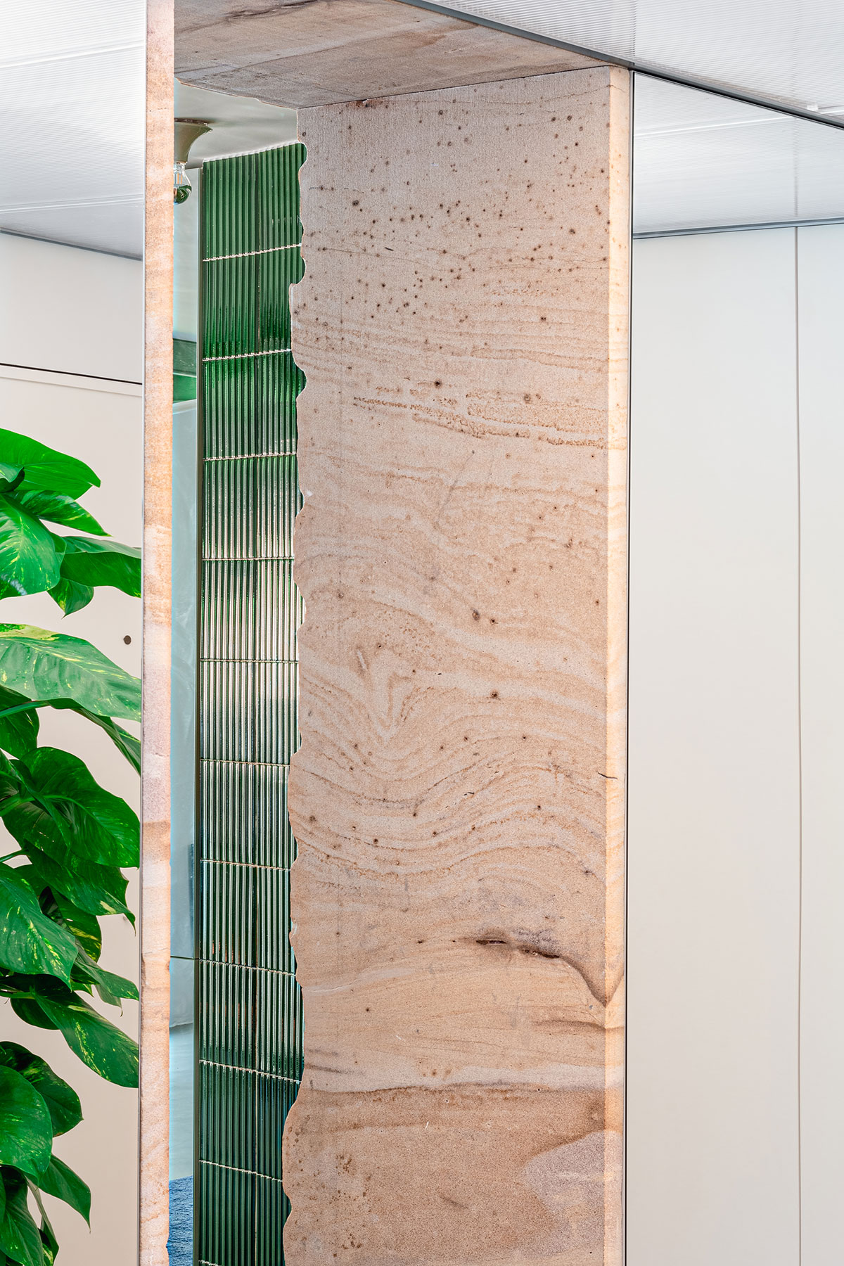 Ismael Medina Manzano converts post-war built home into an unplanned domestic prototype 