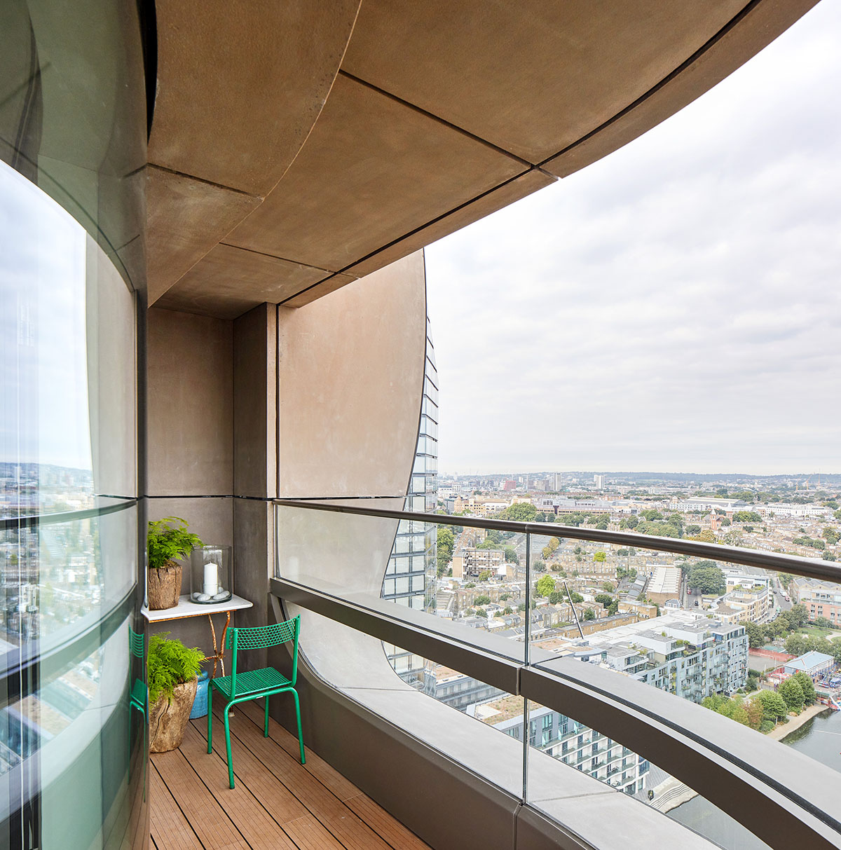 UNStudio’s remodelled facade for Canaletto tower creates