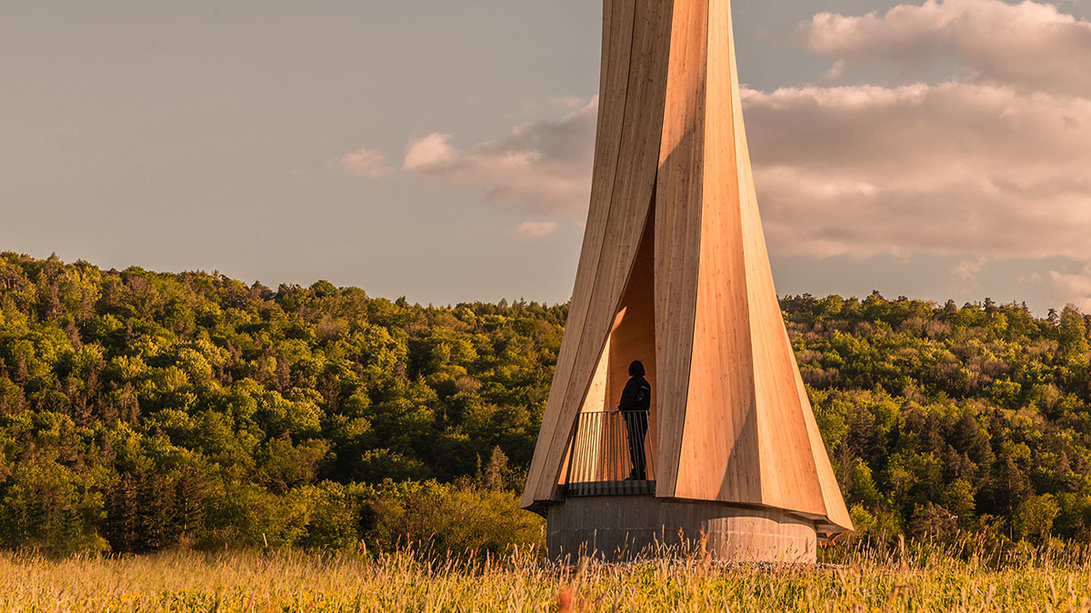 The curved Urbach Tower was built from self-shaping wood on the Rems Valley