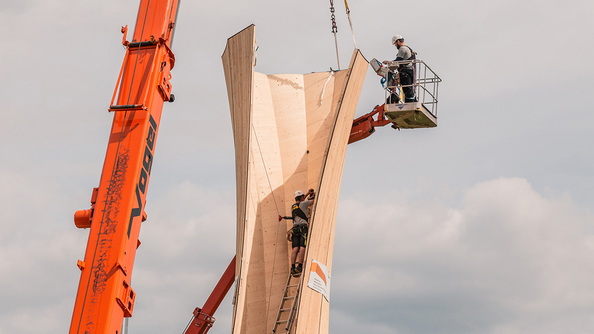 The curved Urbach Tower was built from self-shaping wood on the Rems Valley