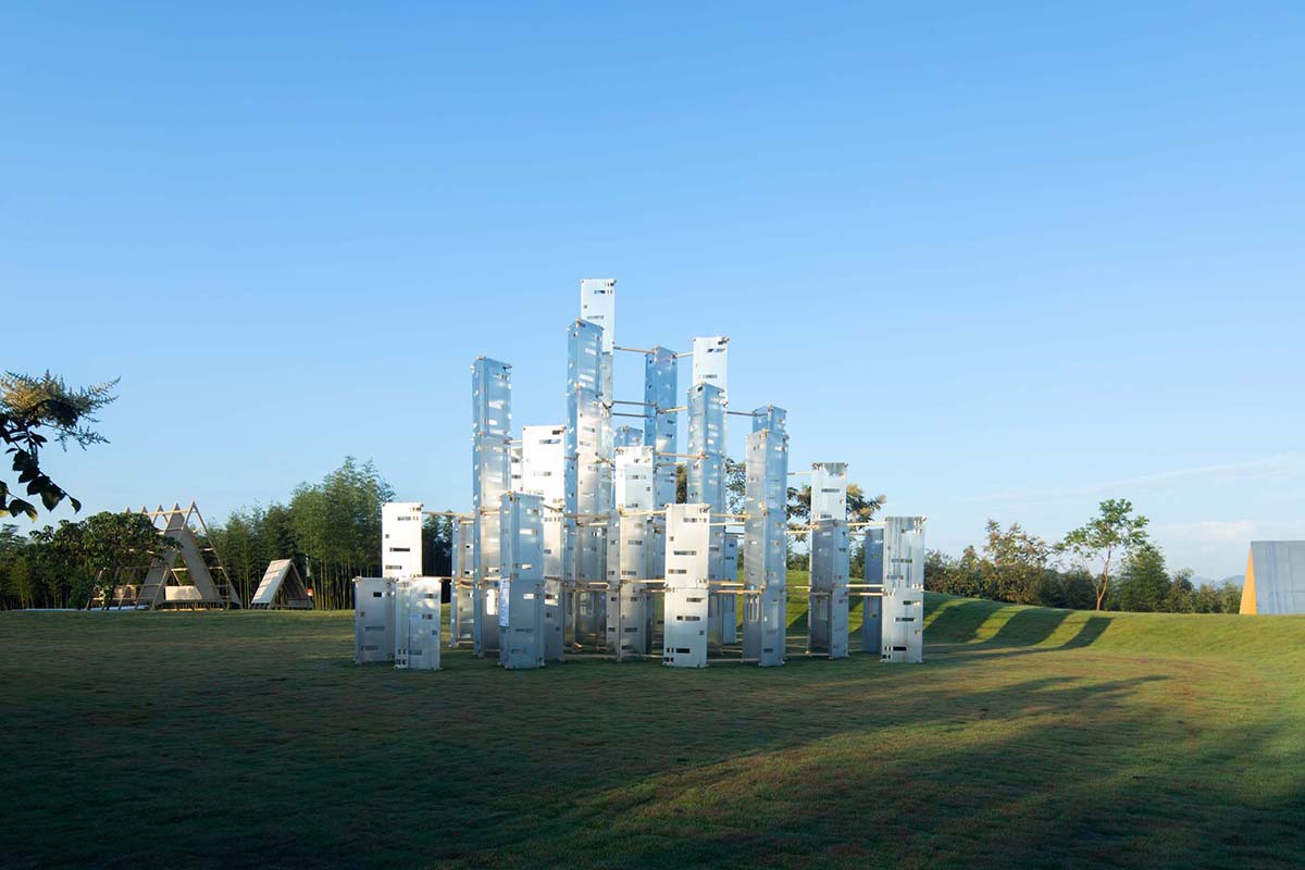 Wiki Tribe cabins, made of modular wooden system, have been built with local participants in Huzhou