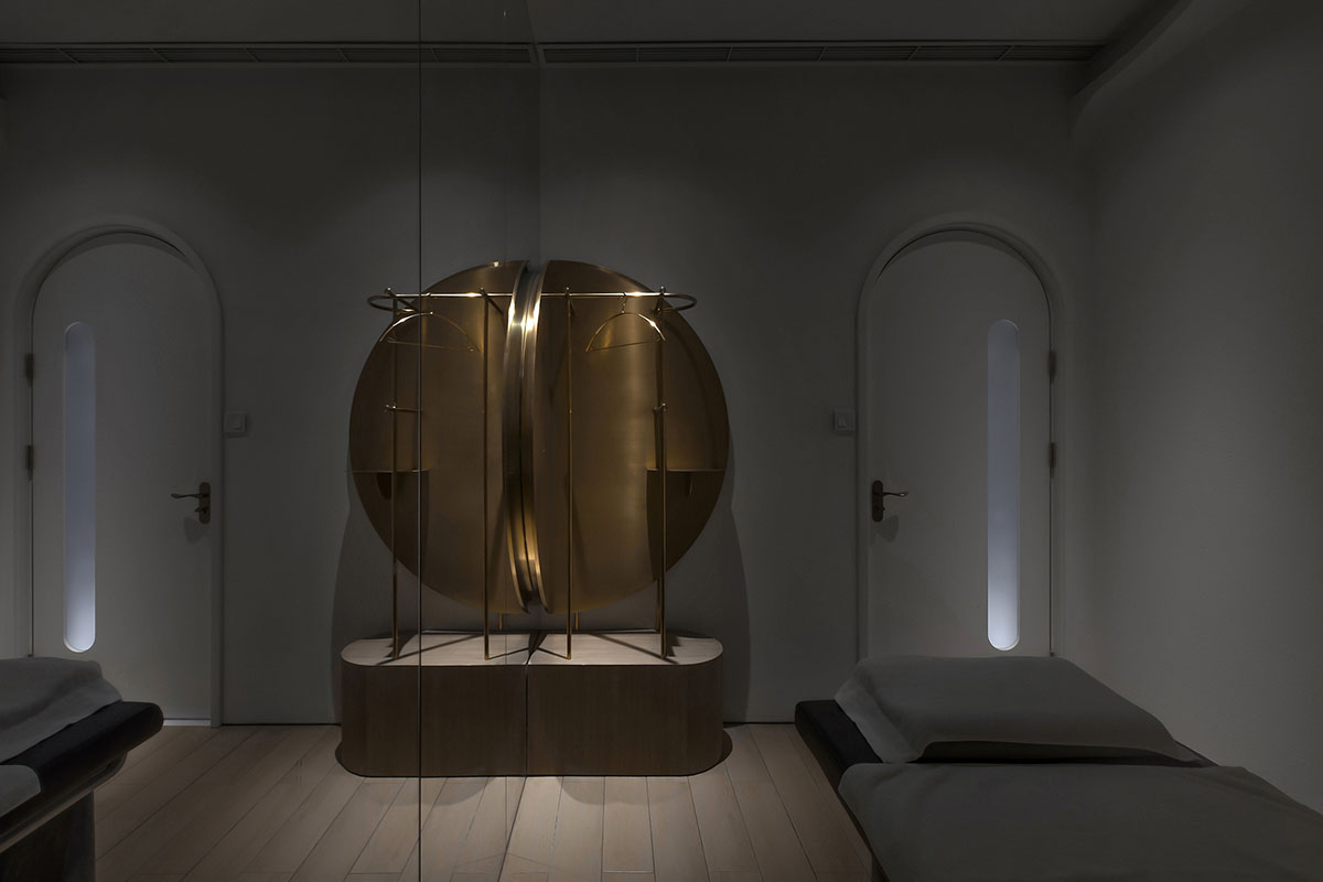 Towodesign creates a fantasy bubble trip inside a beauty salon in Shanghai