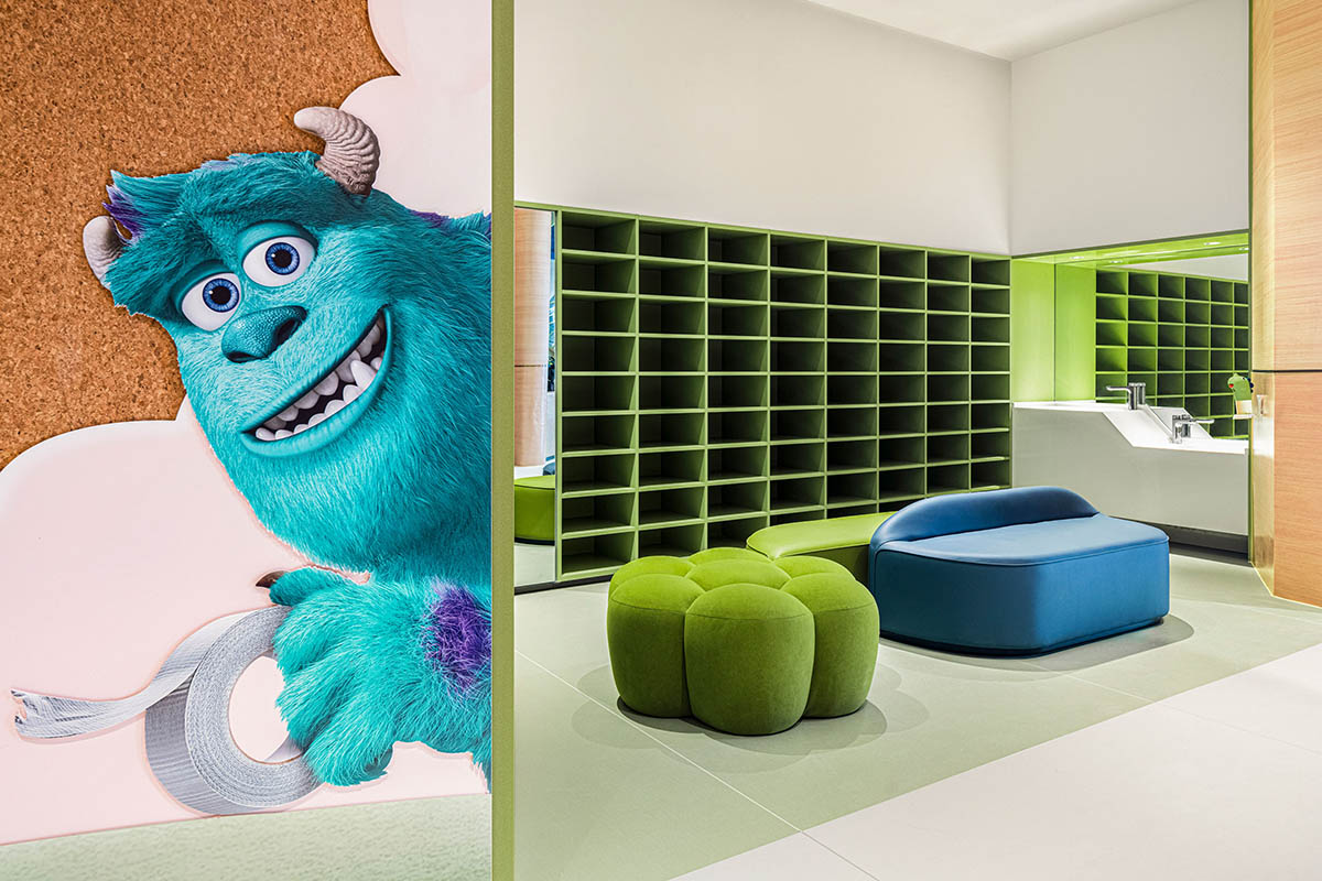 Children's entertainment area by Mind Design mimics green jungle with curvy climbing net in Ningxia 