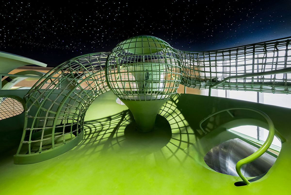 worldarchitecture.org - WA Contents - Children's entertainment area by Mind Design mimics green jungle with curvy climbing net in Ningxia