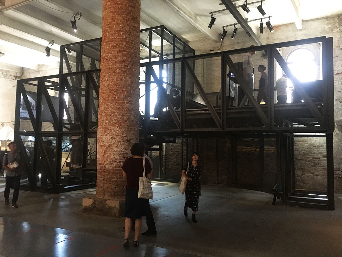 Vector Architects reinterpret Seashore Library with a black-coloured condenser at Venice Biennale