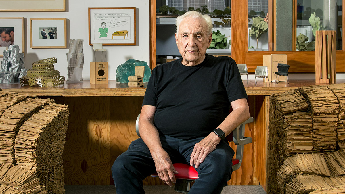 How Frank Gehry started his career in architecture?
