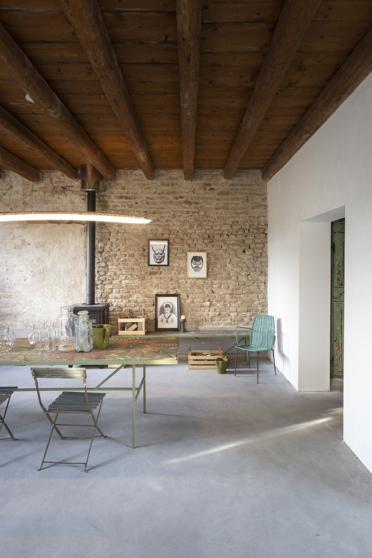 Bongiana Architetture renovates old house with minimal interventions in ...