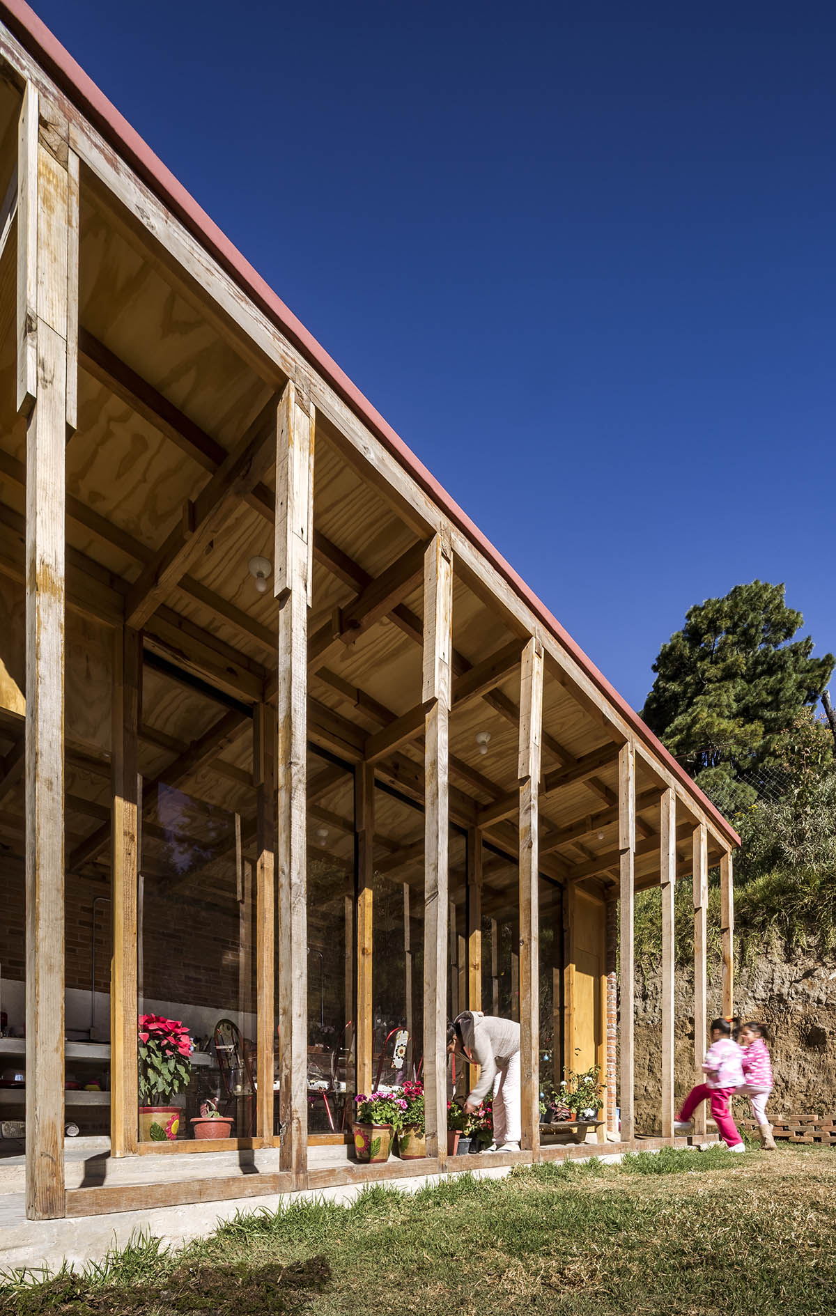 Manuel Cervantes Estudio releases its prototype for low-cost housing in Salazar, Mexico