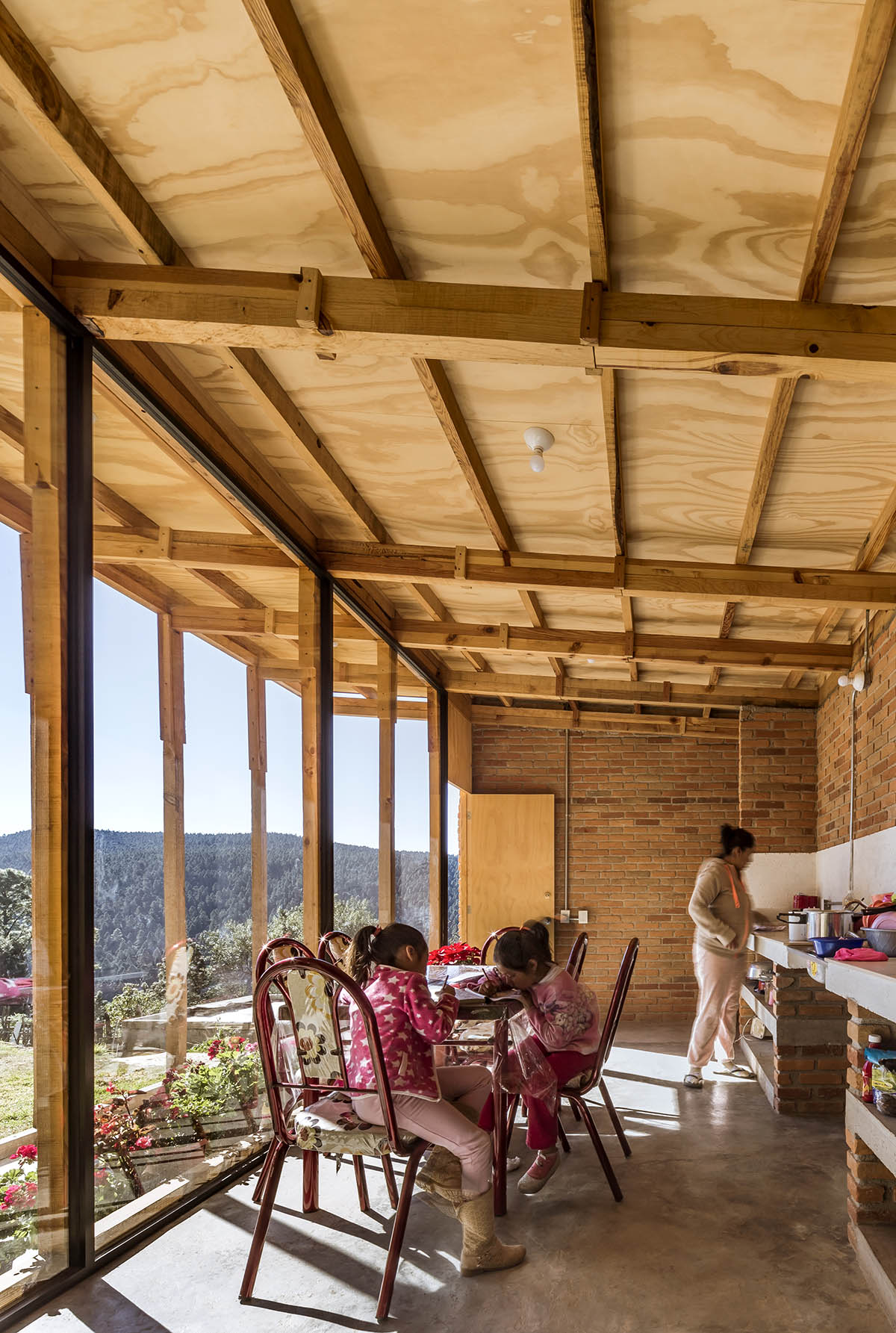 Manuel Cervantes Estudio releases its prototype for low-cost housing in Salazar, Mexico