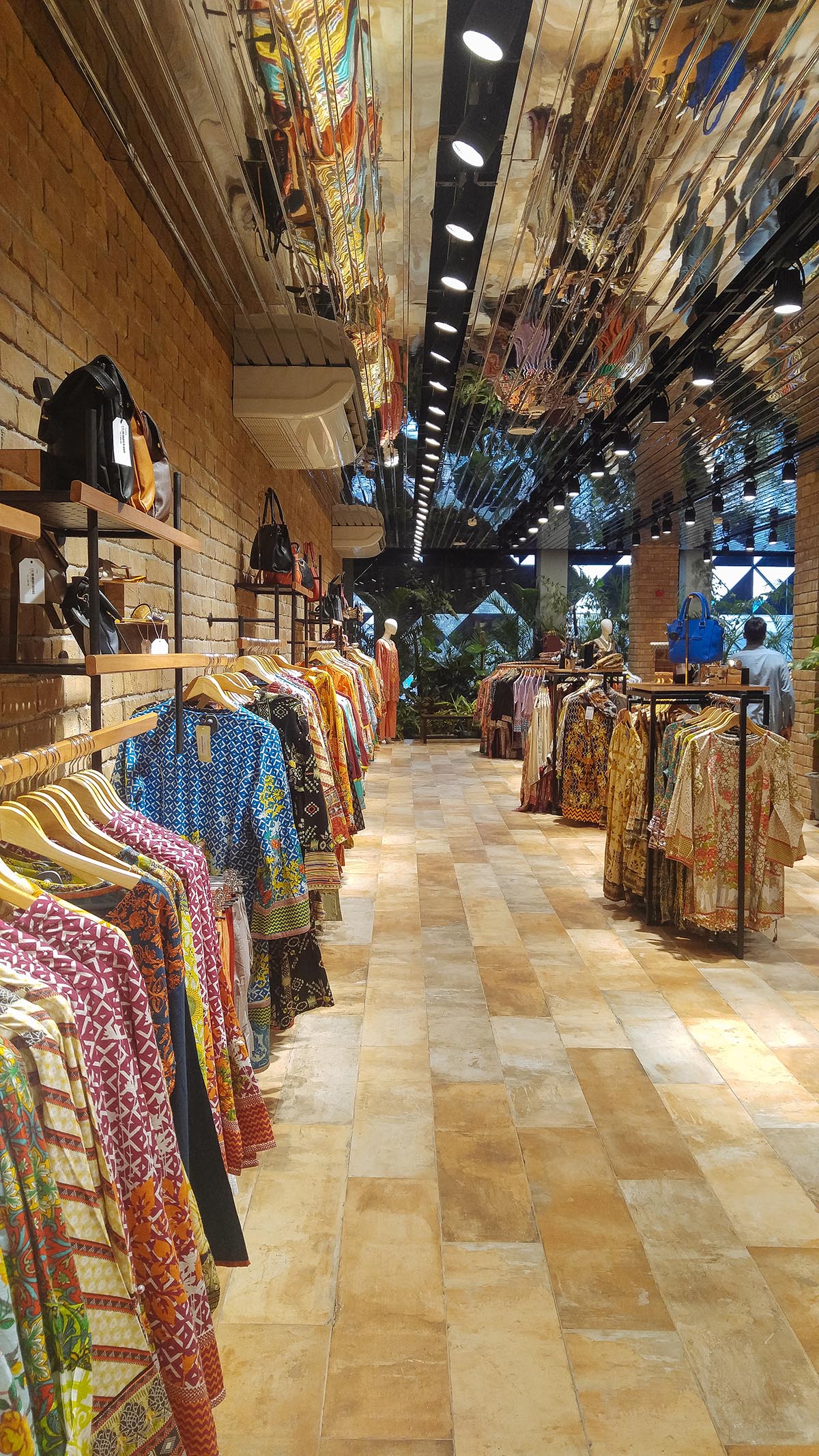 Pakistani firm MSA wins the prestigious Prix Versailles Continental Award