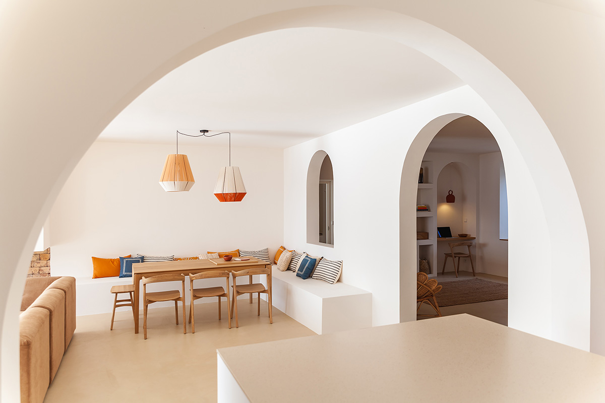 Amelia Tavella Architectes completes holiday home with unobstructed views on Corsica coastline