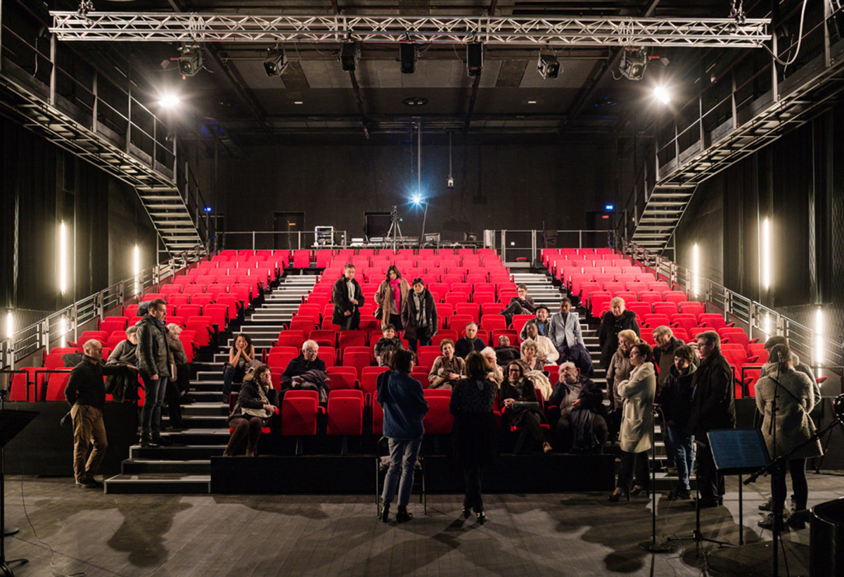 Ateliers O-S architectes expands an old theater in Paris' suburb