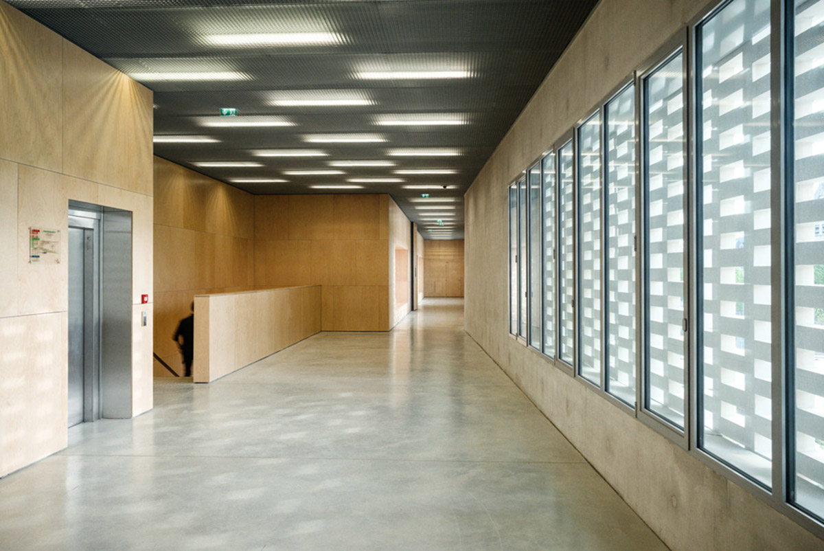 Ateliers O-S architectes expands an old theater in Paris' suburb