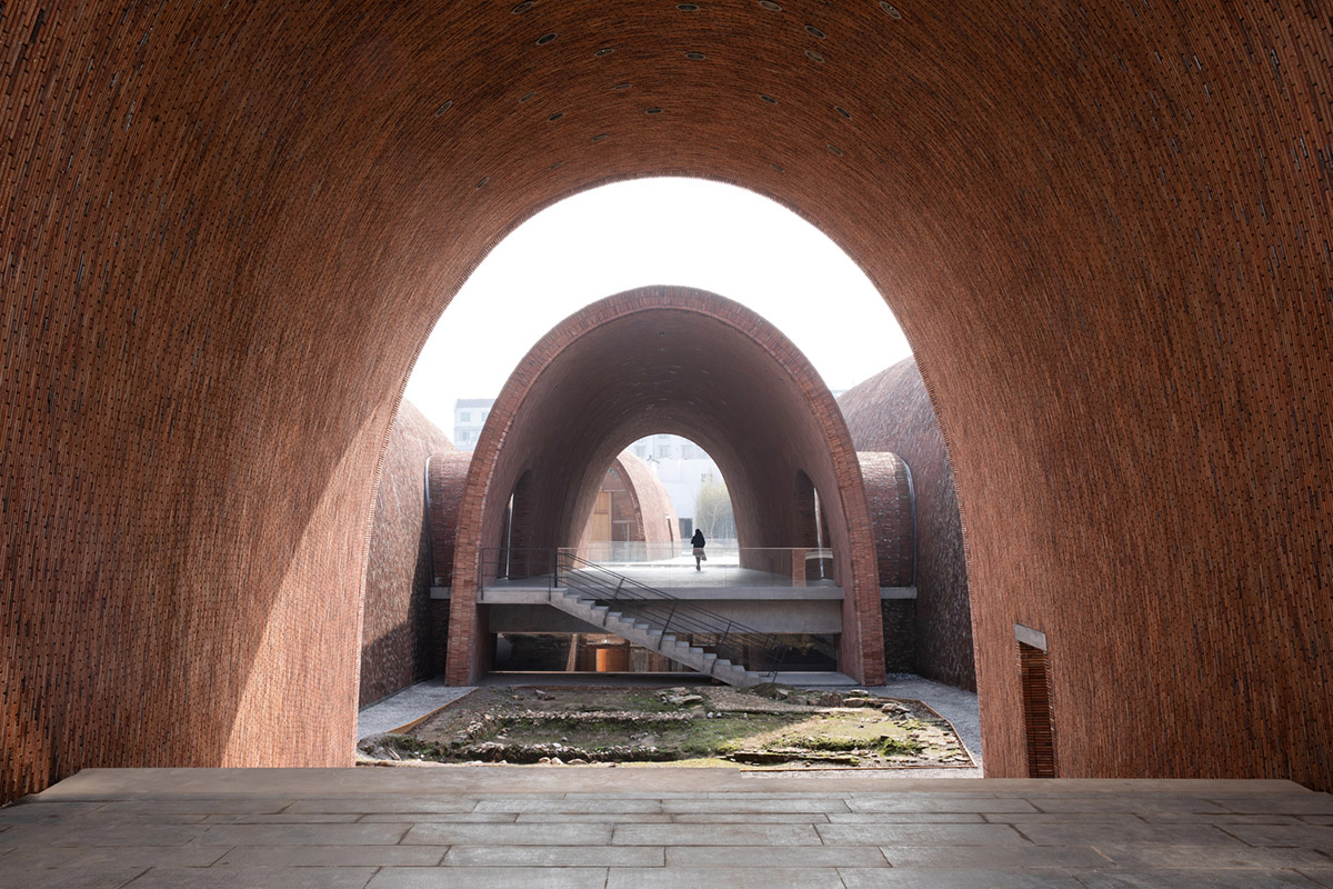 Studio Zhu-Pei designs giant vaults from recycled old kiln bricks to form Jingdezhen Kiln Museum