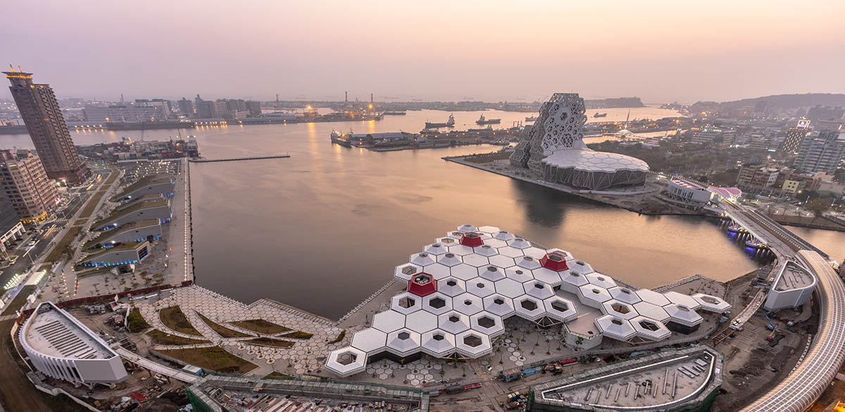 Manuel Monteserín designs pop music center inspired by the seabed in Taiwan