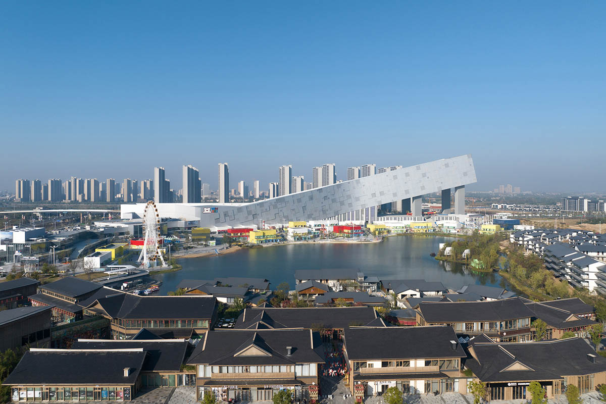 Giant ski resort features a 500-meter downhill slope with a pixelated multi-media façade in China
